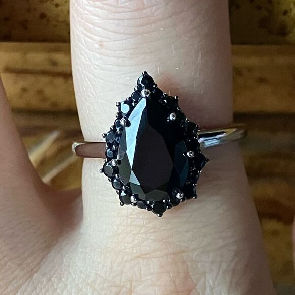 Jewelry - Natural Black Spinel Sterling Silver Teardrop Ring Size 9